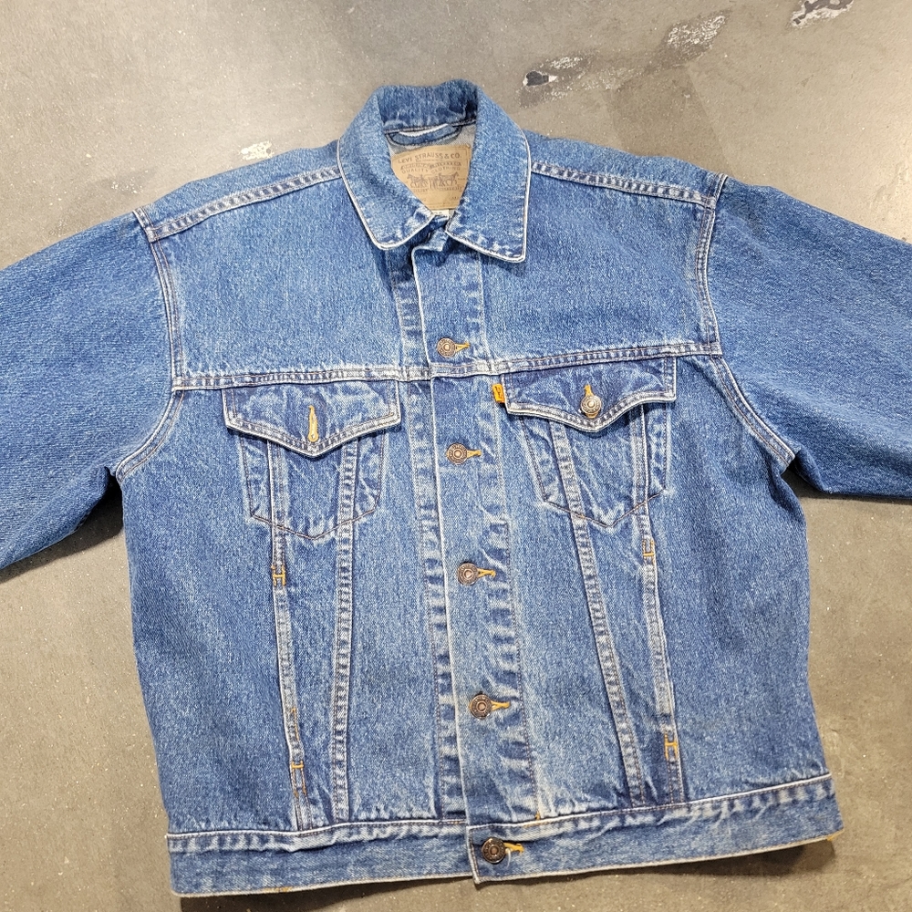 Levi’s vintage Orange tab denim jean jacket blue buttons pockets men’s small